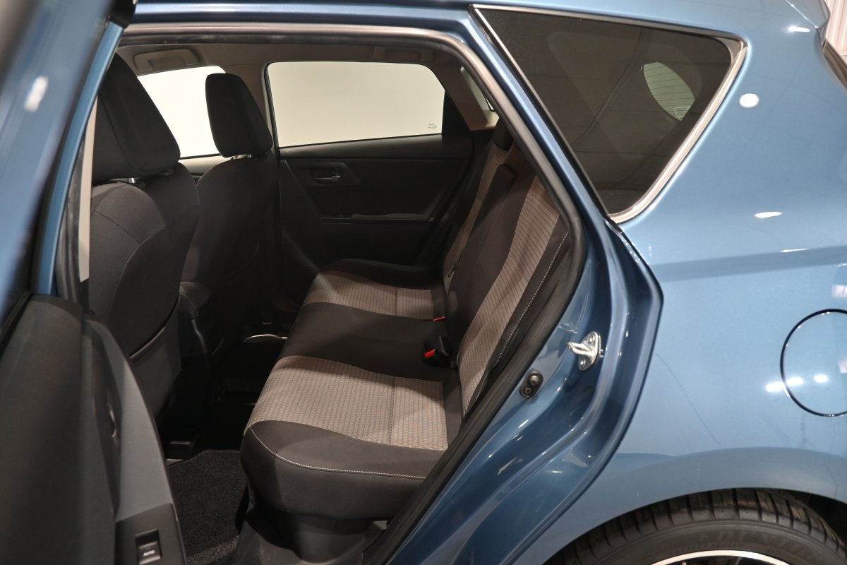 Foto Toyota Auris 11