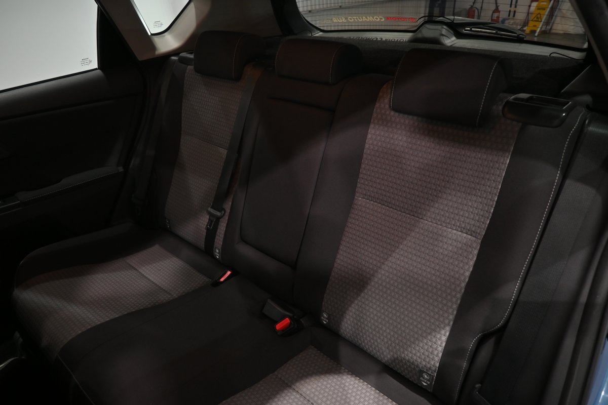 Foto Toyota Auris 12