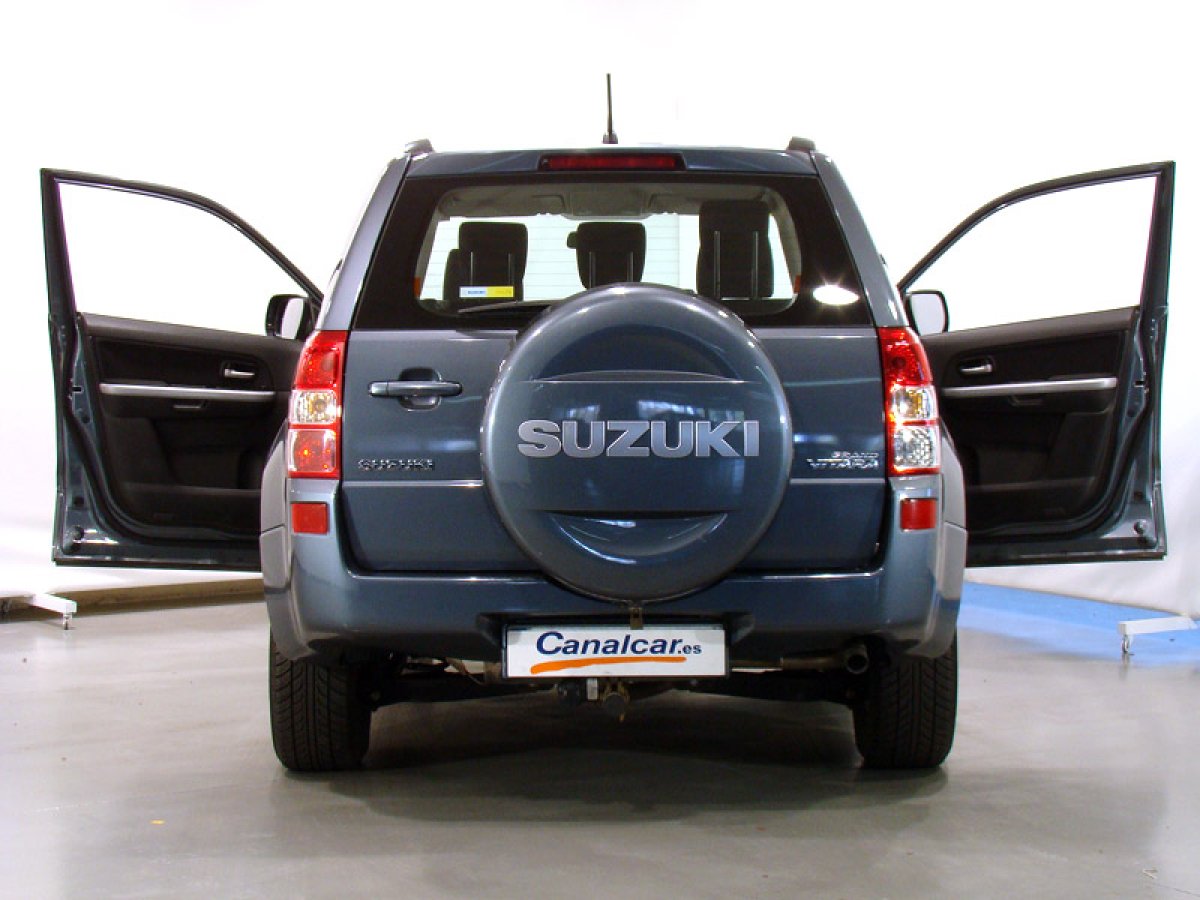 Foto Suzuki Grand Vitara 10