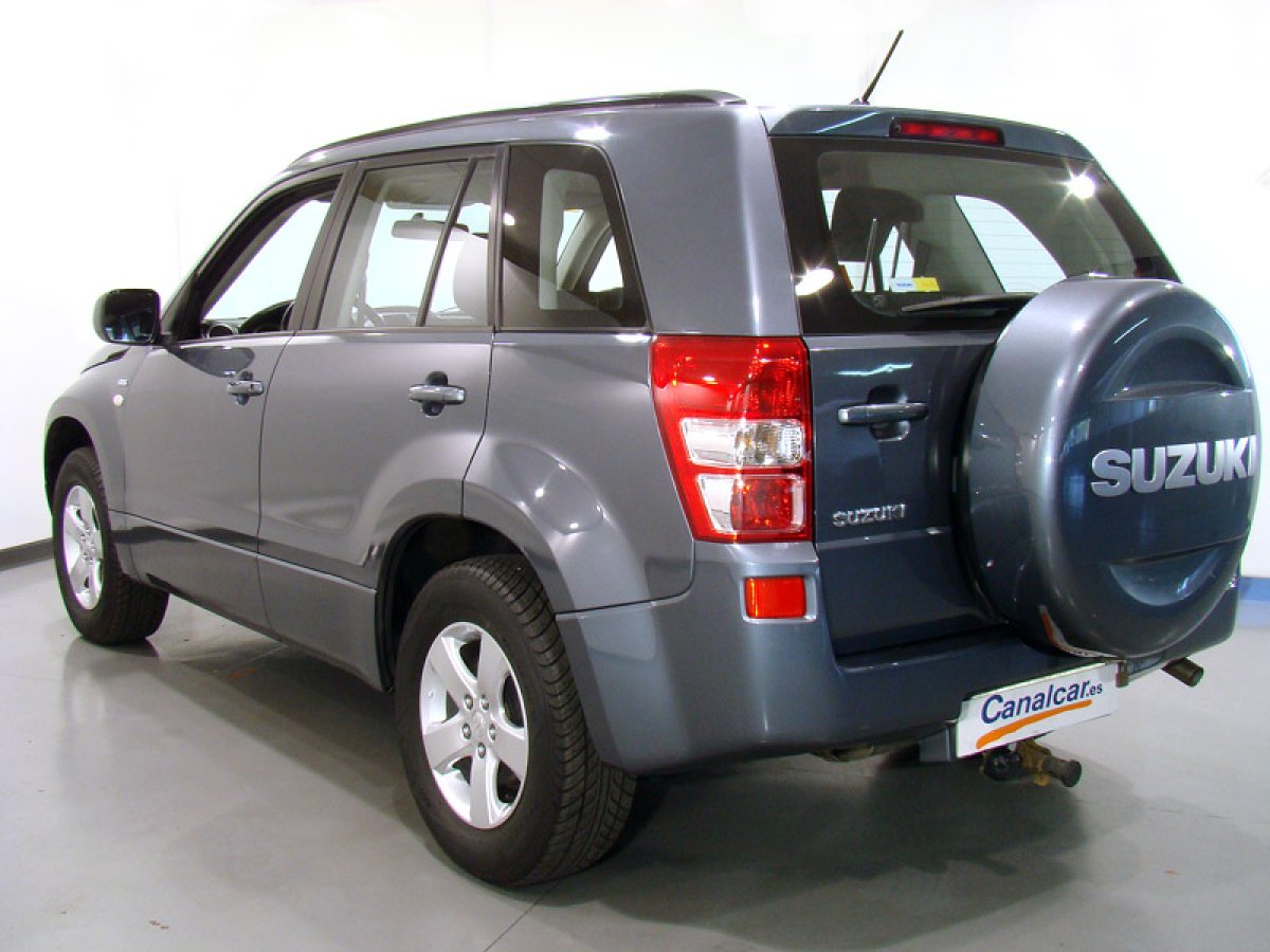 Foto Suzuki Grand Vitara 12