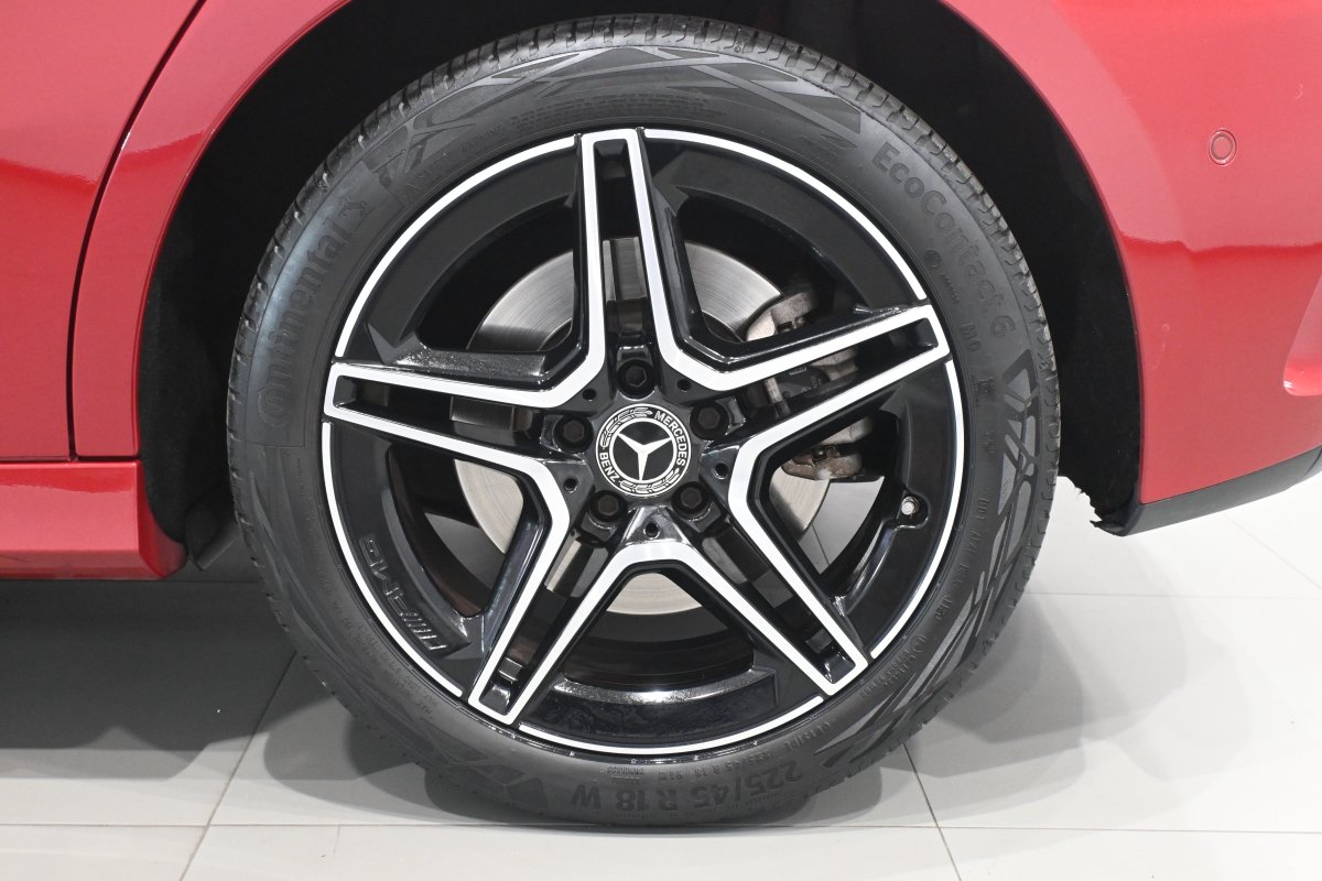 Foto Mercedes-Benz A 32