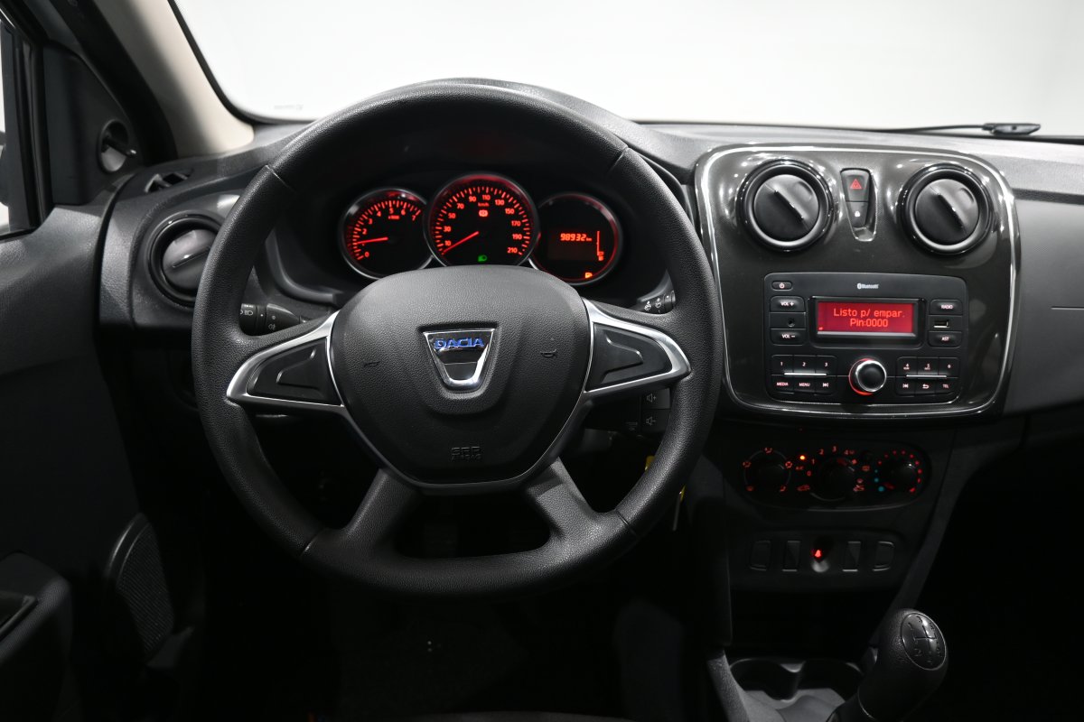 Foto Dacia Sandero 18