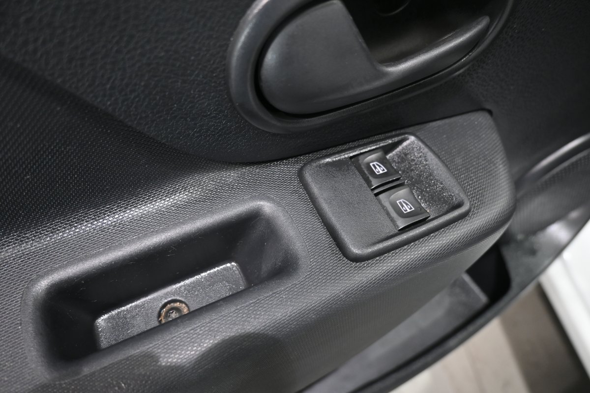 Foto Dacia Sandero 23