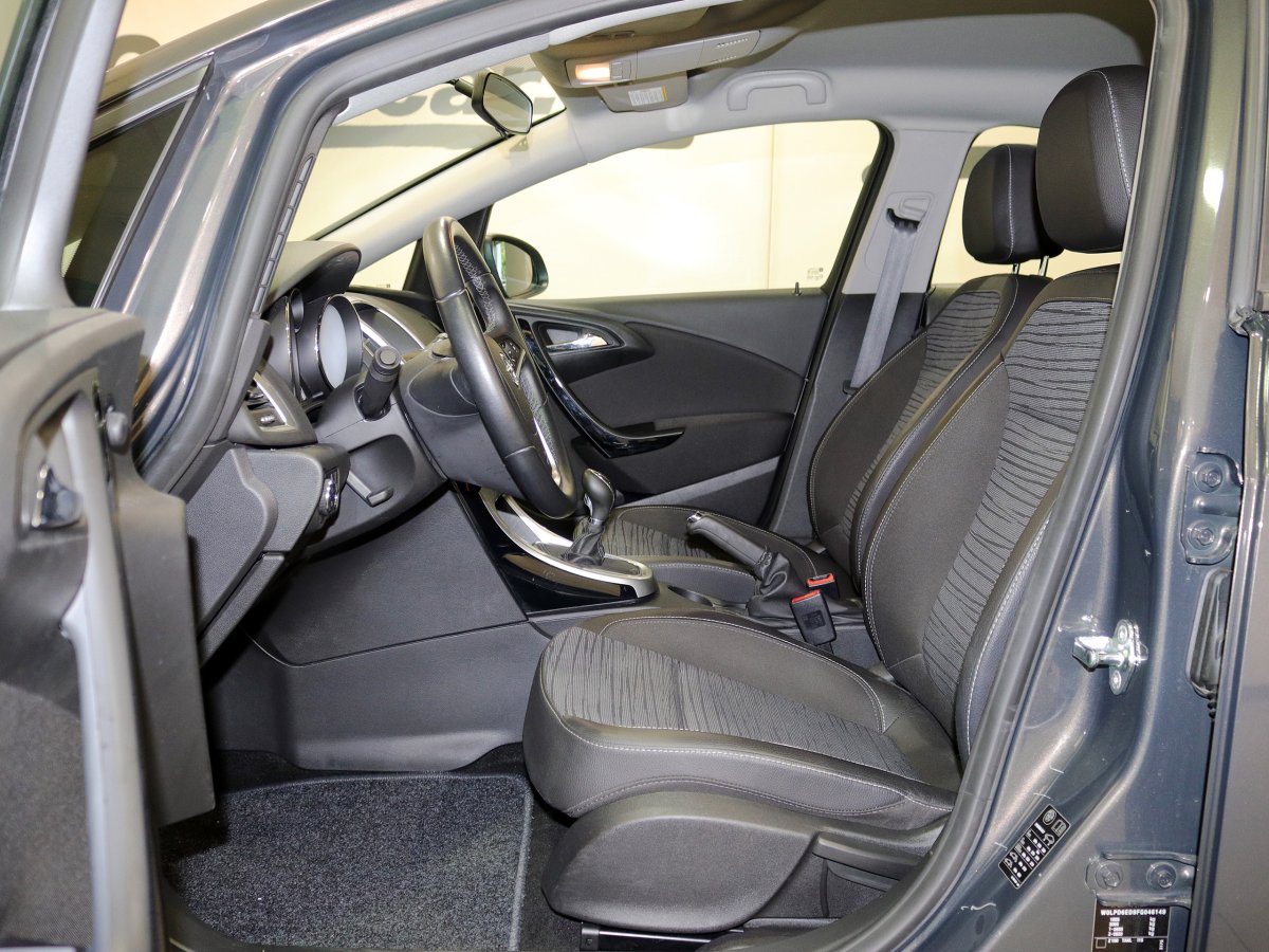 Foto Opel Astra 14