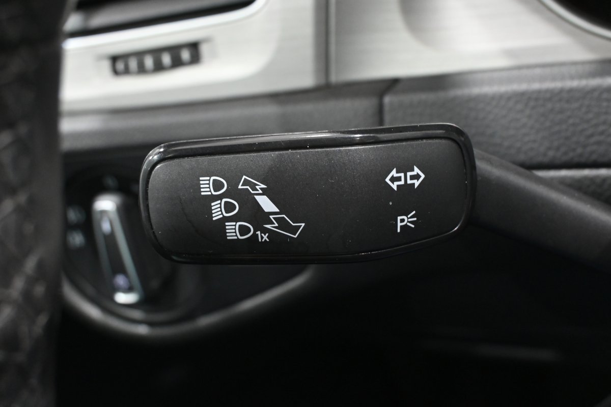 Foto Volkswagen Golf 21