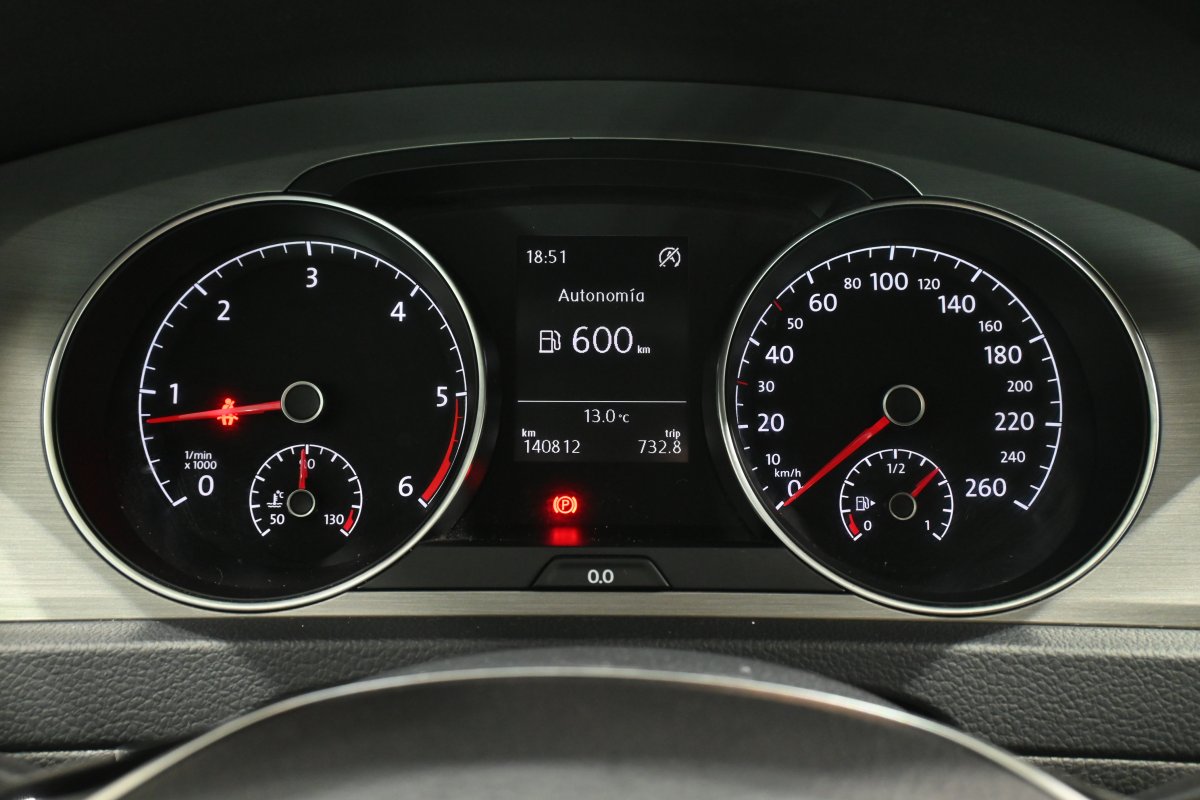 Foto Volkswagen Golf 13