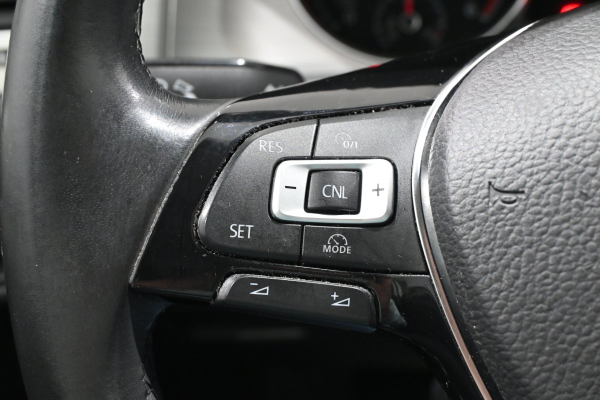 Foto Volkswagen Golf 23