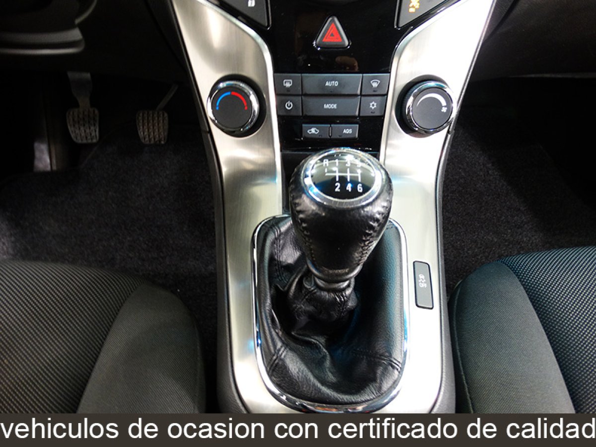 Foto Chevrolet Cruze 26