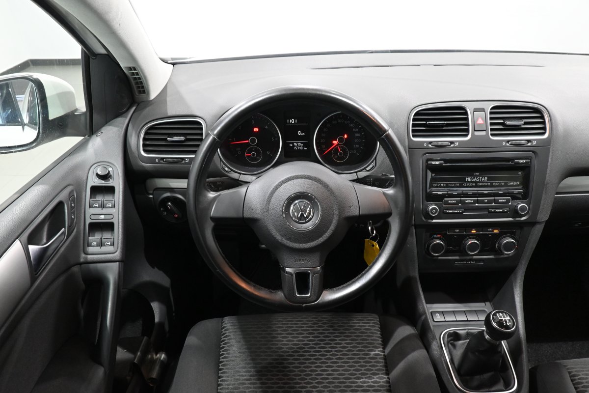 Foto Volkswagen Golf 16
