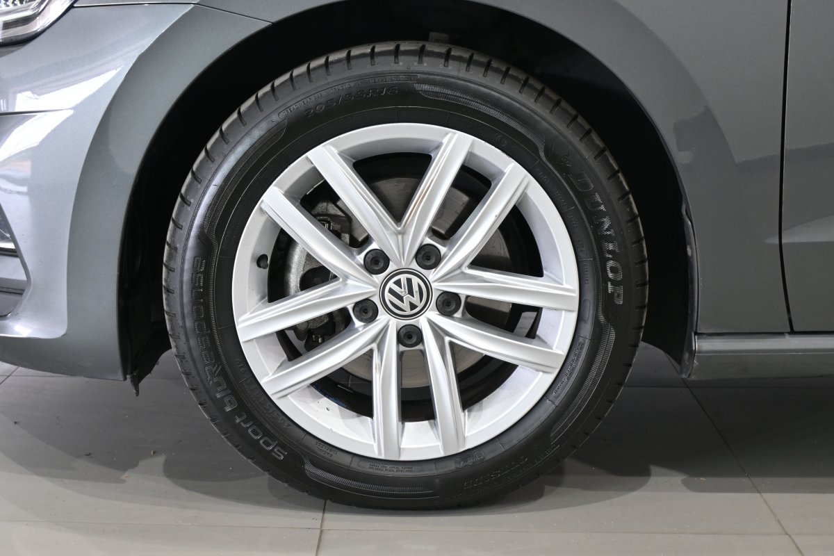 Foto Volkswagen Golf Sportsvan 30