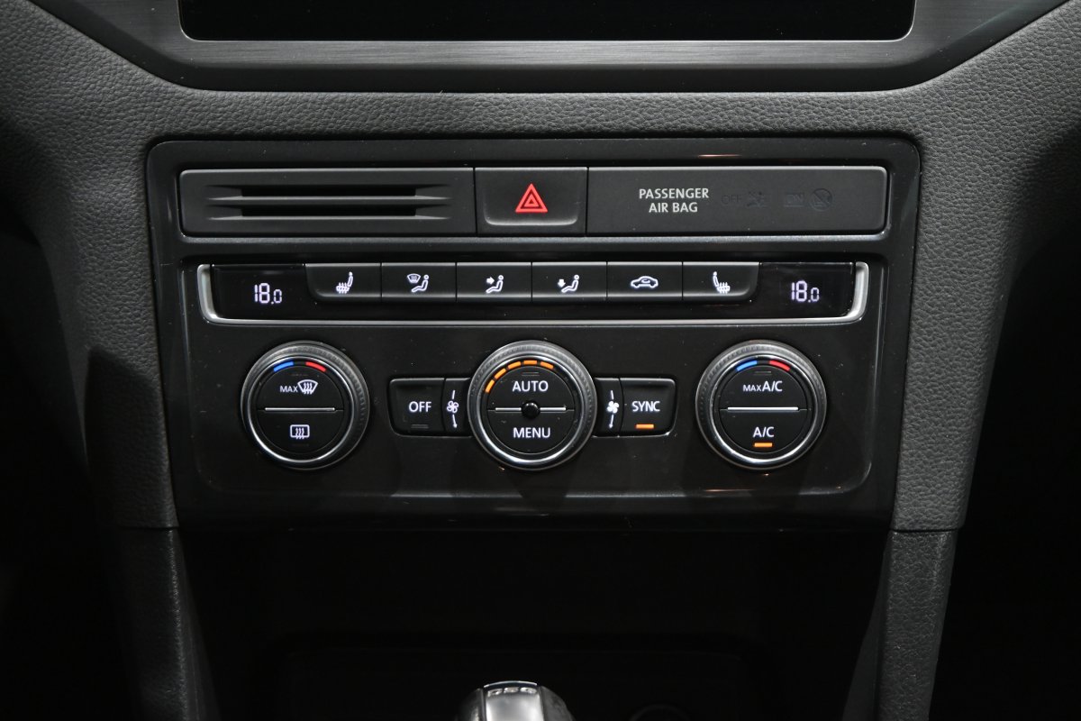 Foto Volkswagen Golf Sportsvan 17
