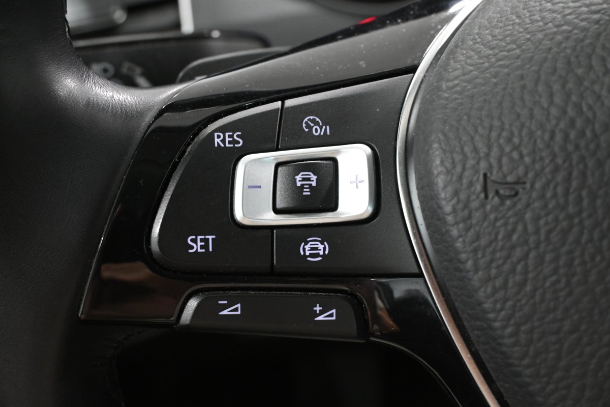 Foto Volkswagen Golf Sportsvan 23