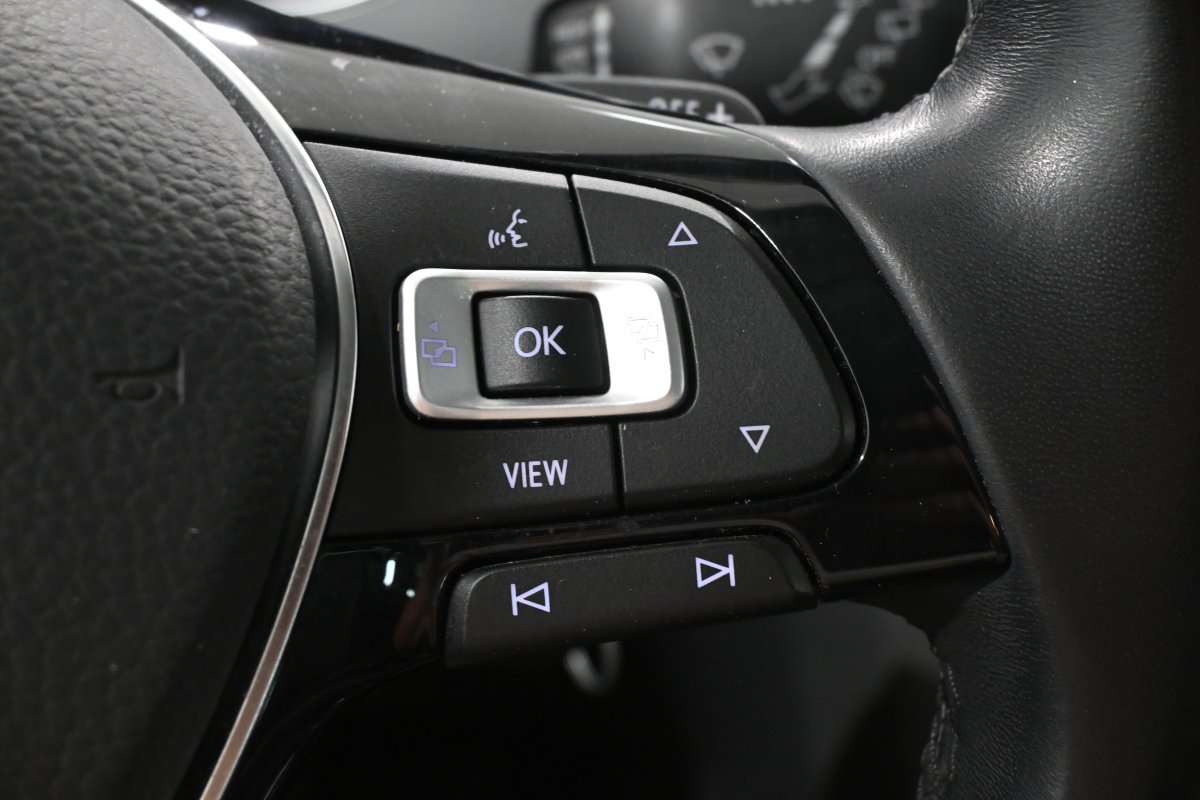Foto Volkswagen Golf Sportsvan 24