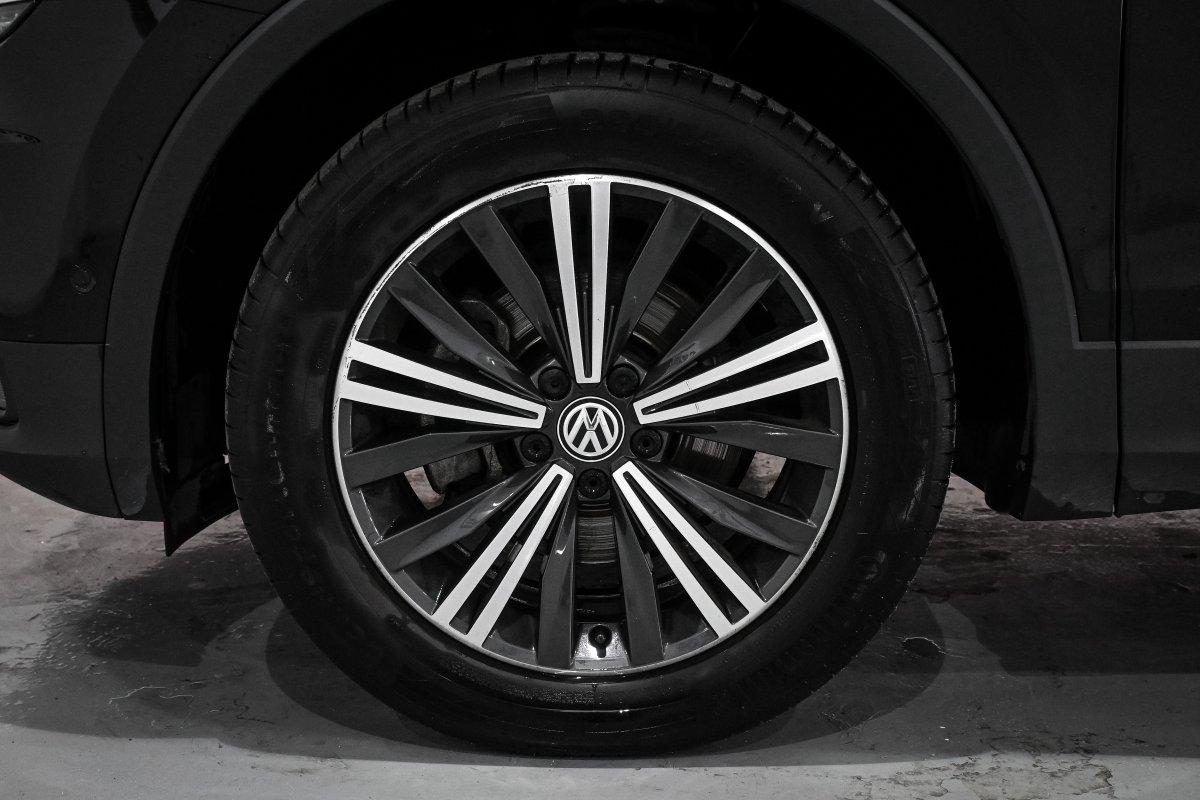 Foto Volkswagen Tiguan 30