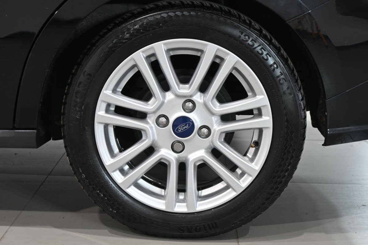 Foto Ford Tourneo 29