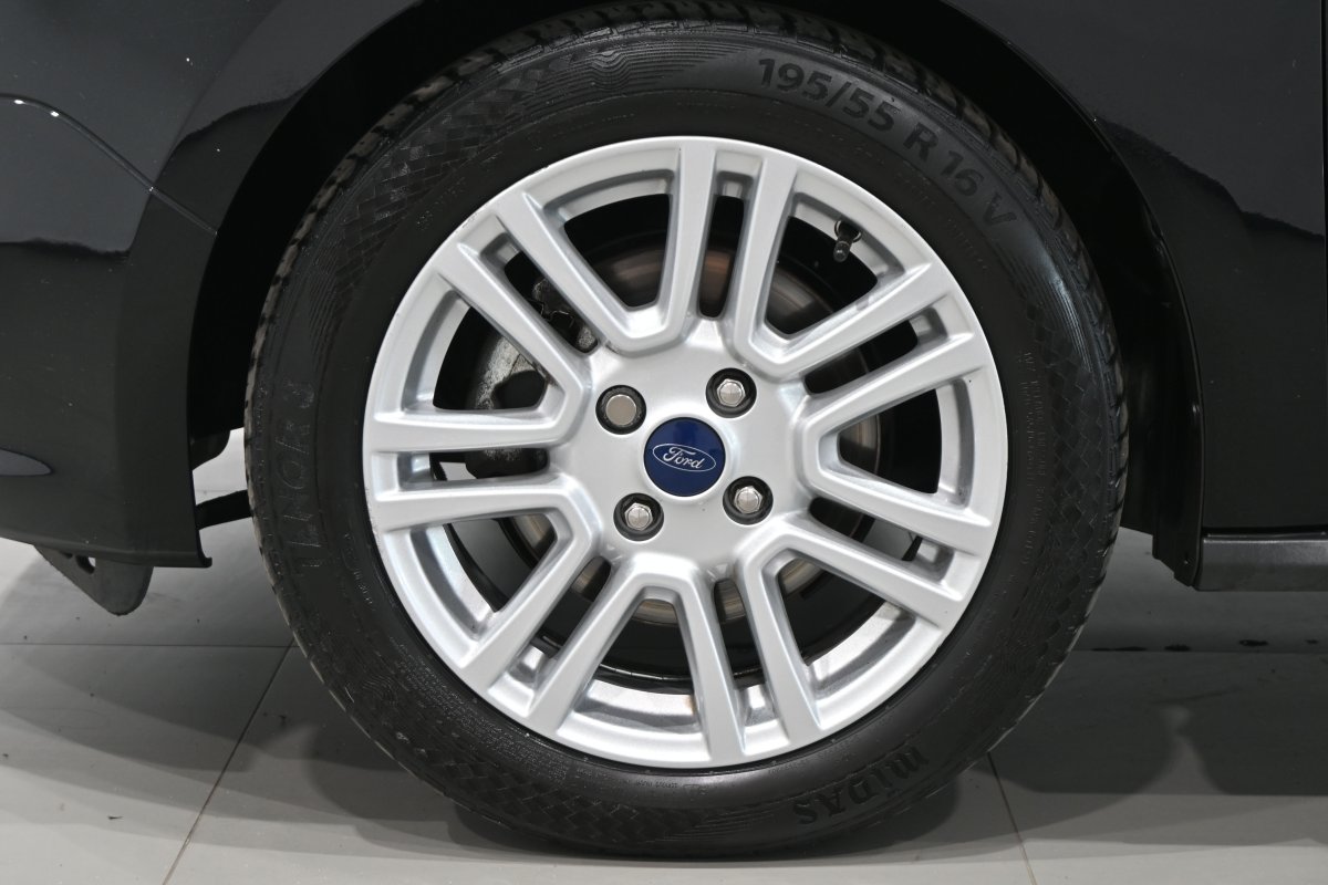 Foto Ford Tourneo 30