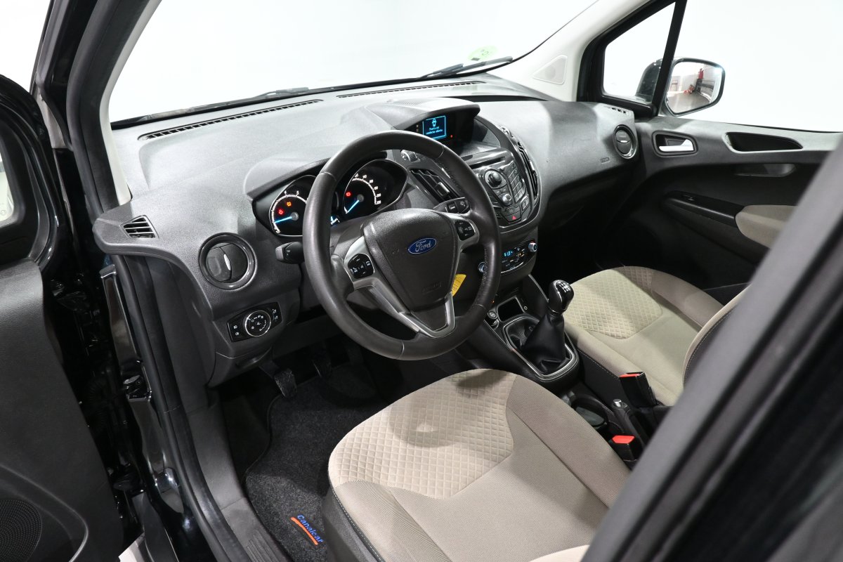 Foto Ford Tourneo 9