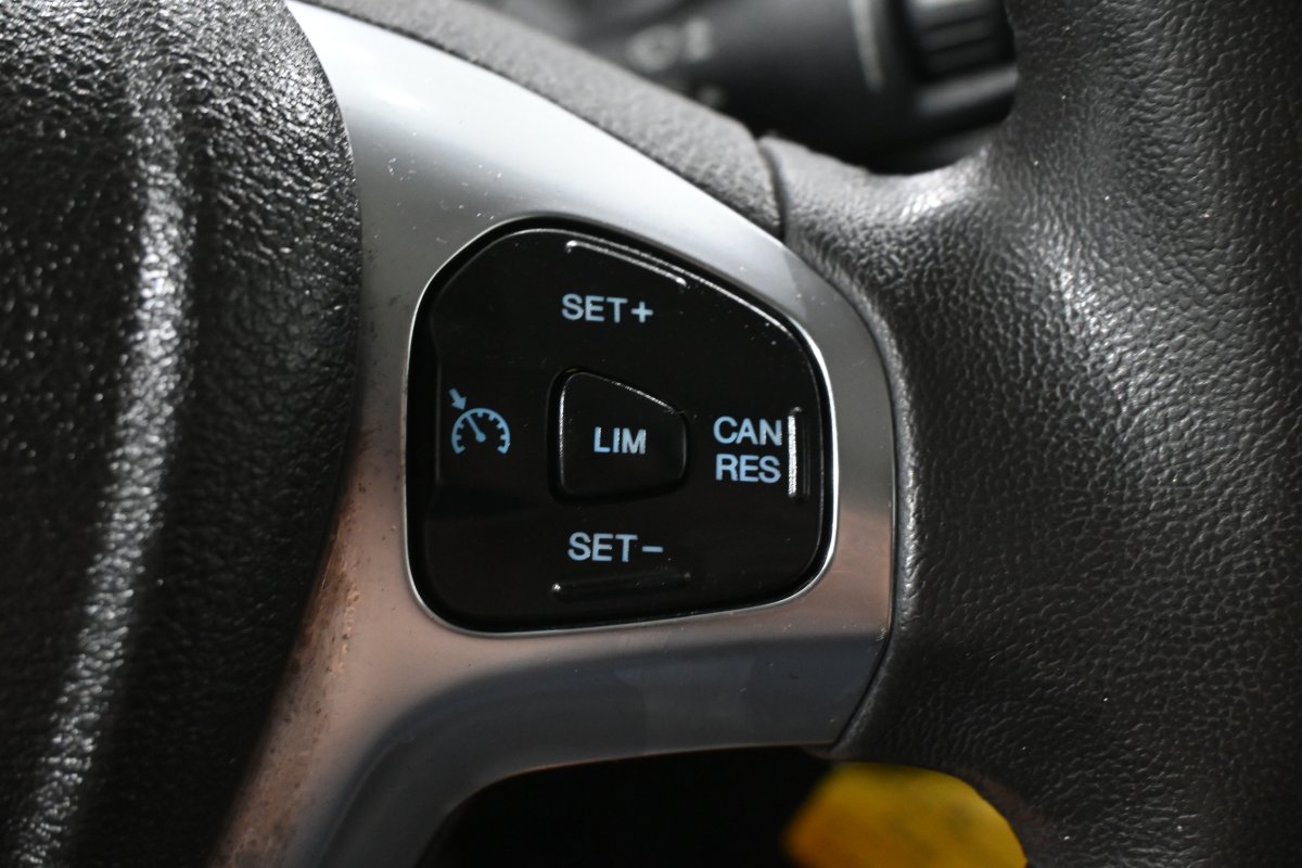 Foto Ford Tourneo 26