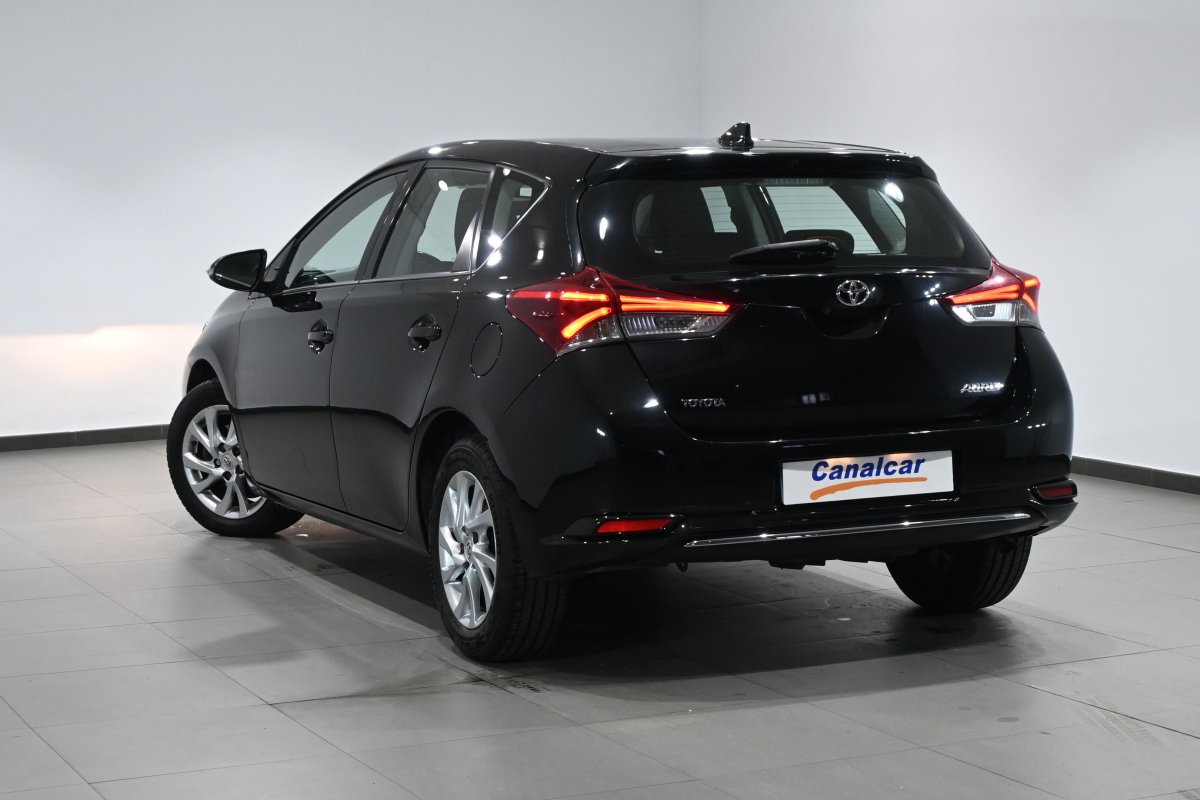 Foto Toyota Auris 6
