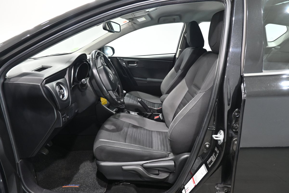 Foto Toyota Auris 10