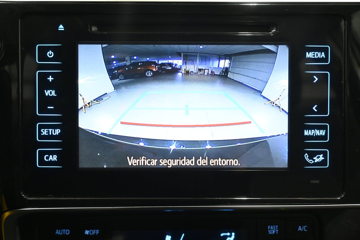 Foto Toyota Auris 16