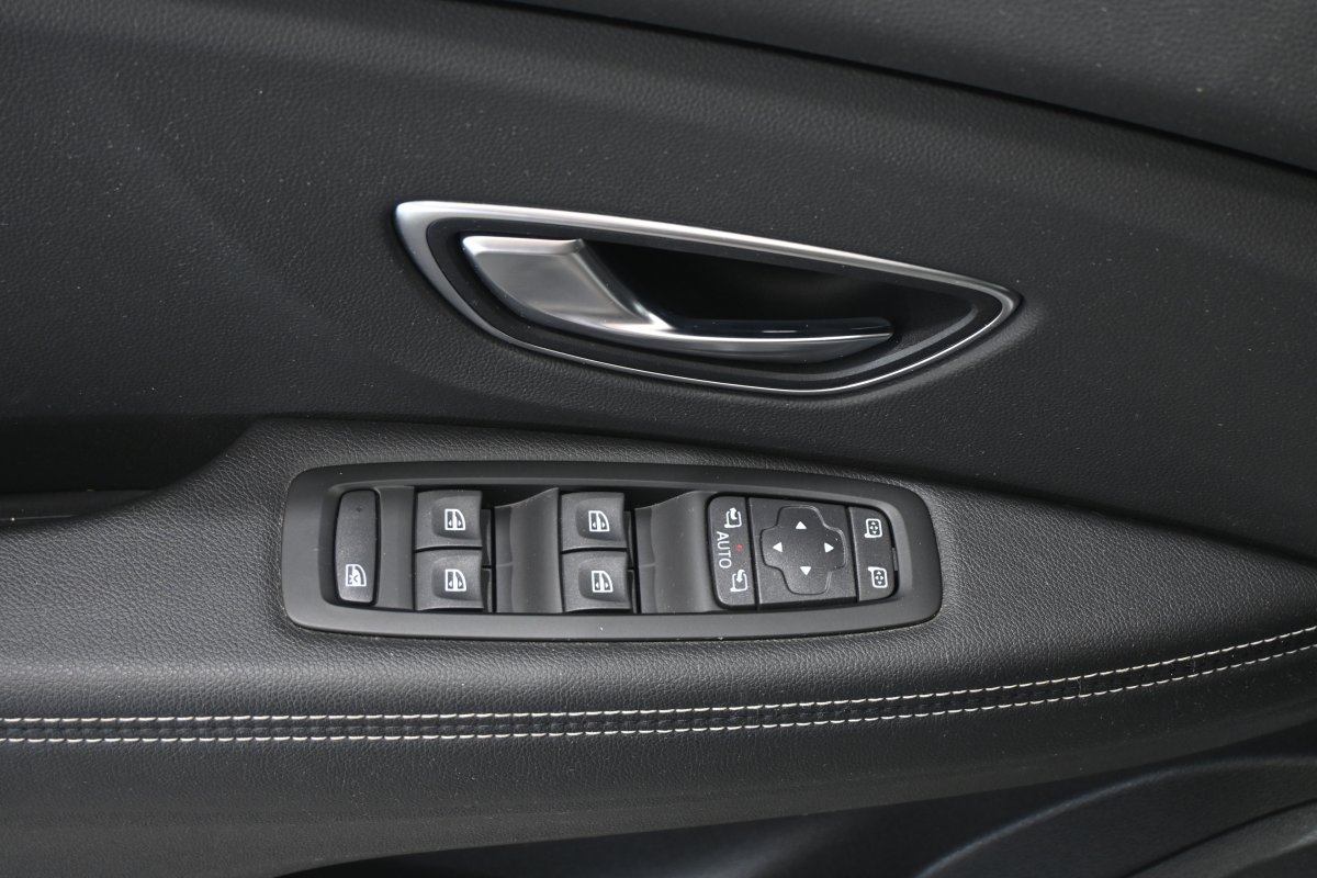 Foto Renault Scenic 24