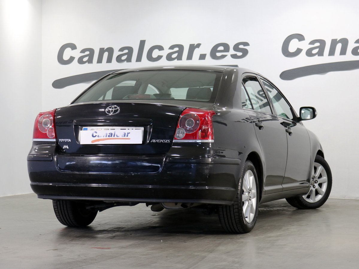 Foto Toyota Avensis 4