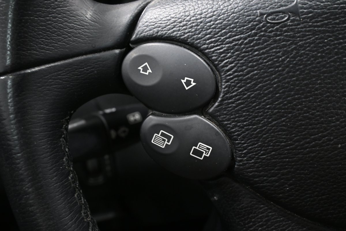 Foto Mercedes-Benz Clase CLK 18