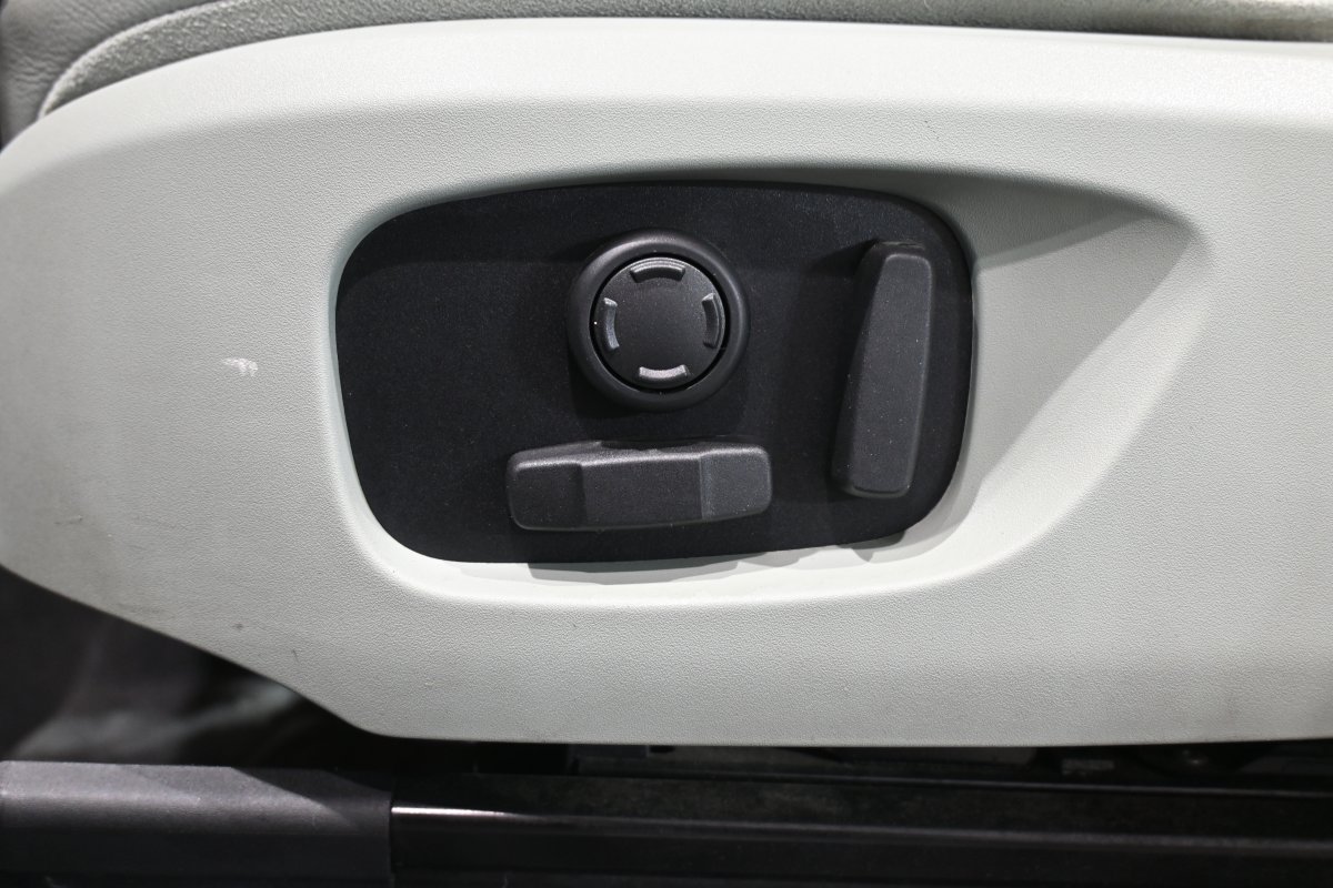 Foto Land Rover Discovery 32