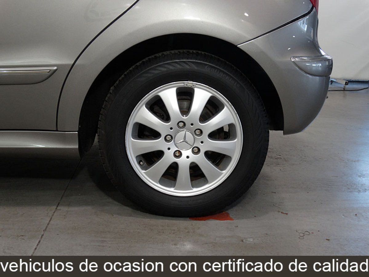 Foto Mercedes-Benz A 180 21