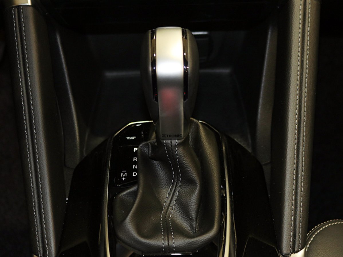 Foto Renault Koleos 28