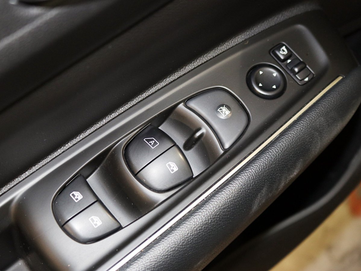 Foto Renault Koleos 31
