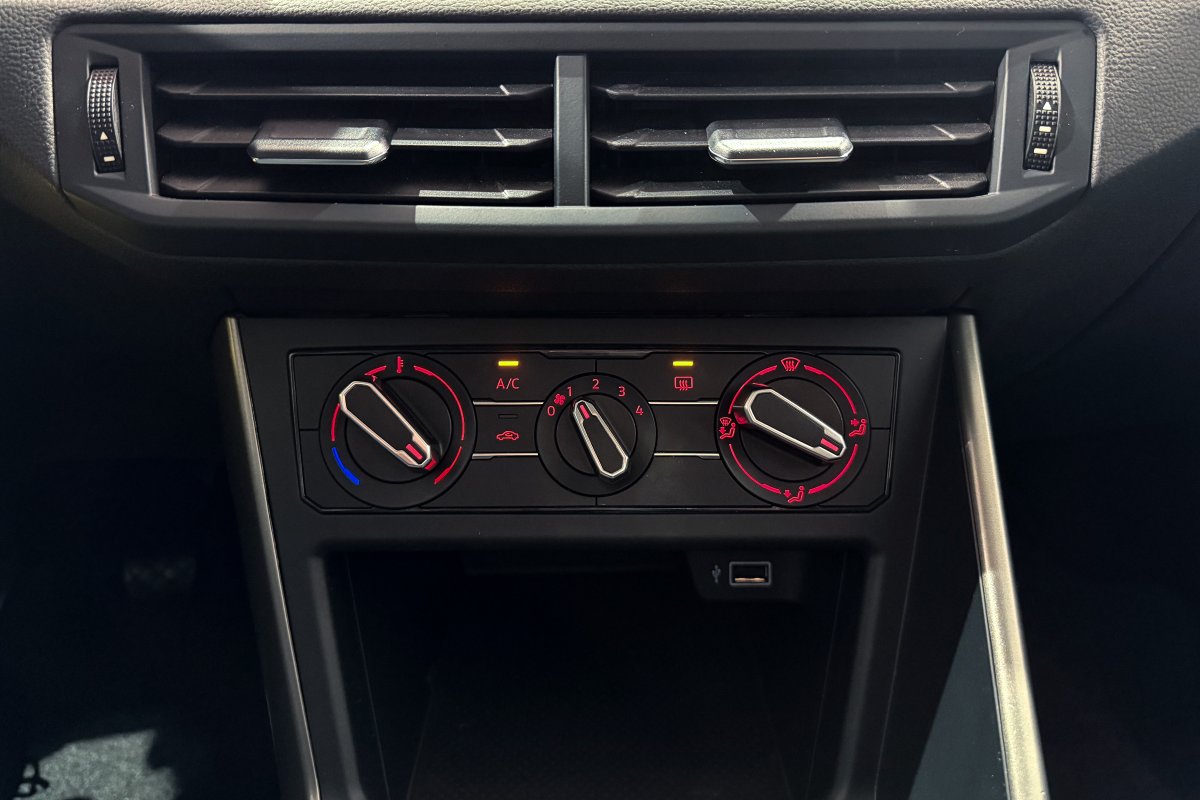 Foto Volkswagen Polo 15