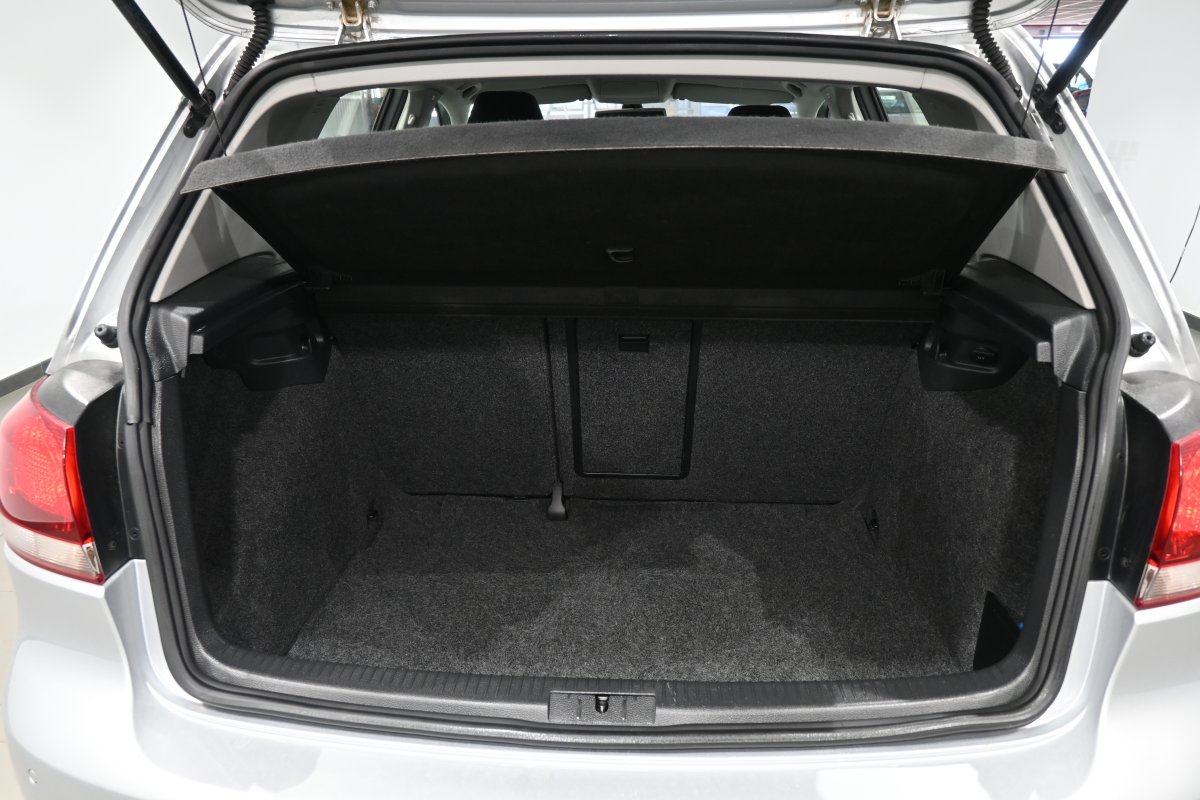 Foto Volkswagen Golf 8