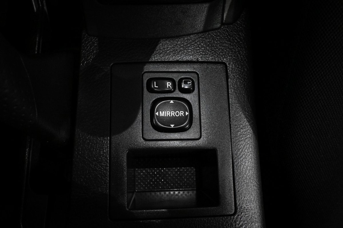 Foto Toyota RAV-4 21