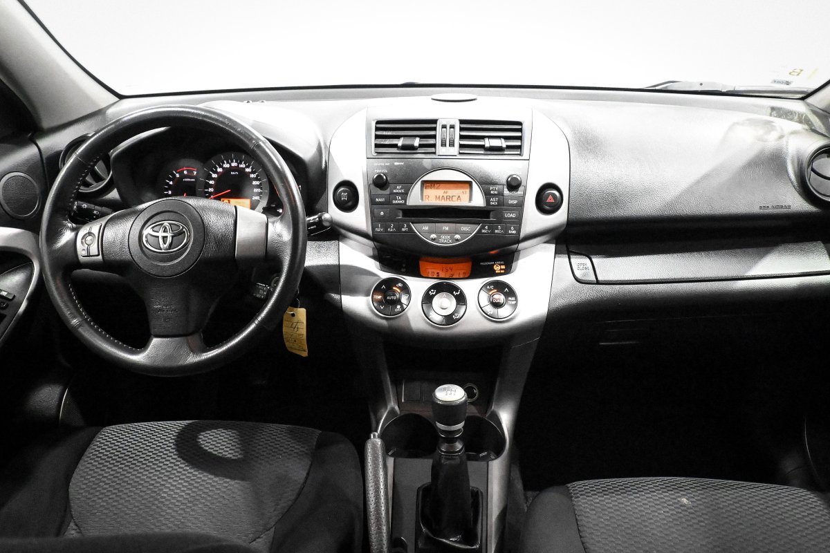 Foto Toyota RAV-4 17