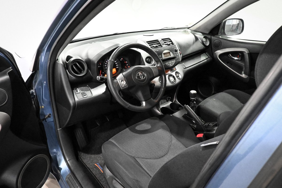 Foto Toyota RAV-4 9