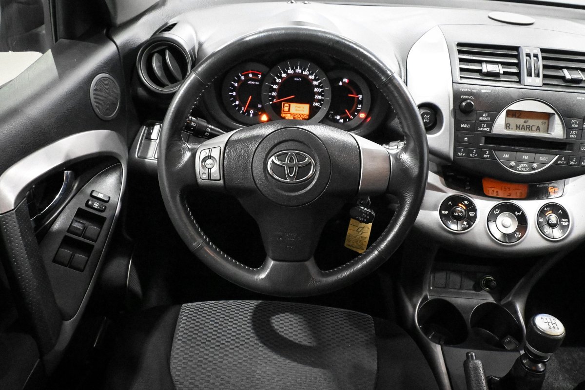 Foto Toyota RAV-4 18