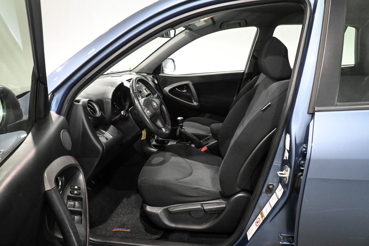 Foto Toyota RAV-4 10
