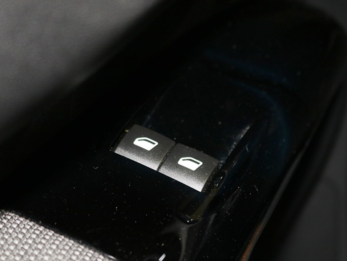 Foto Citroen C4 Cactus 18