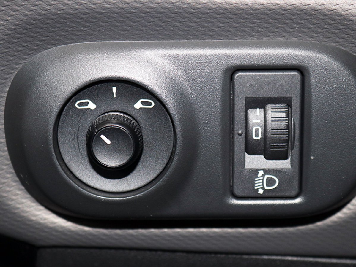Foto Citroen C4 Cactus 19