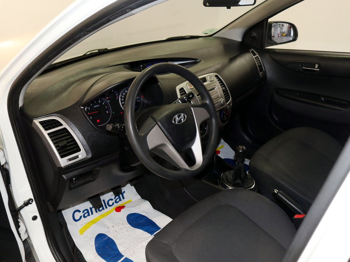 Foto Hyundai i20 13