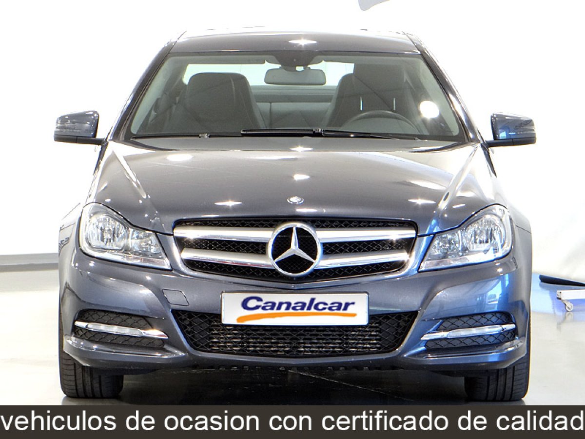 Foto Mercedes-Benz C 220 2
