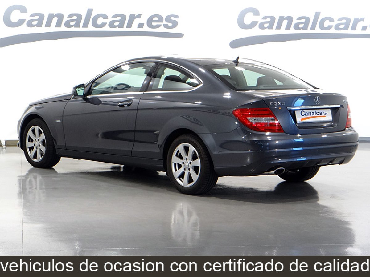 Foto Mercedes-Benz C 220 11