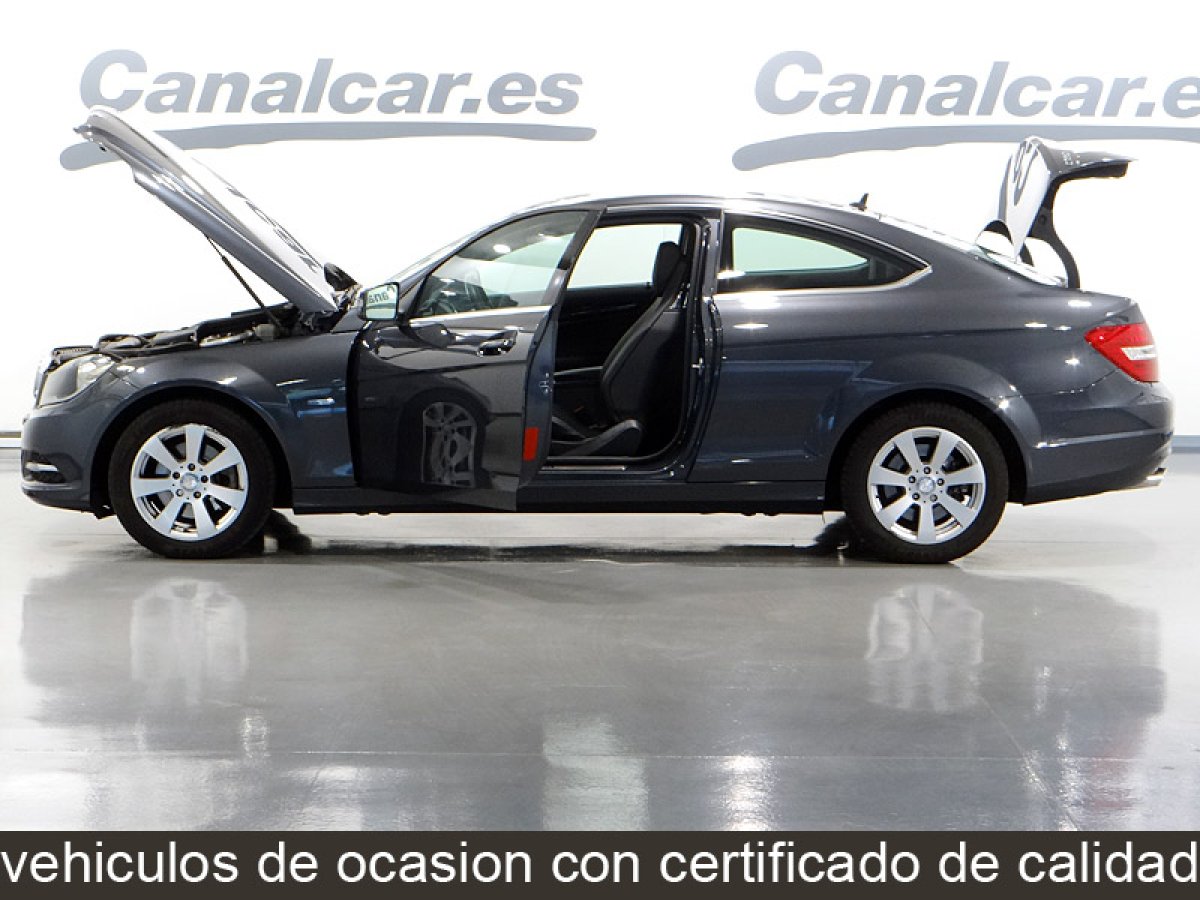 Foto Mercedes-Benz C 220 13