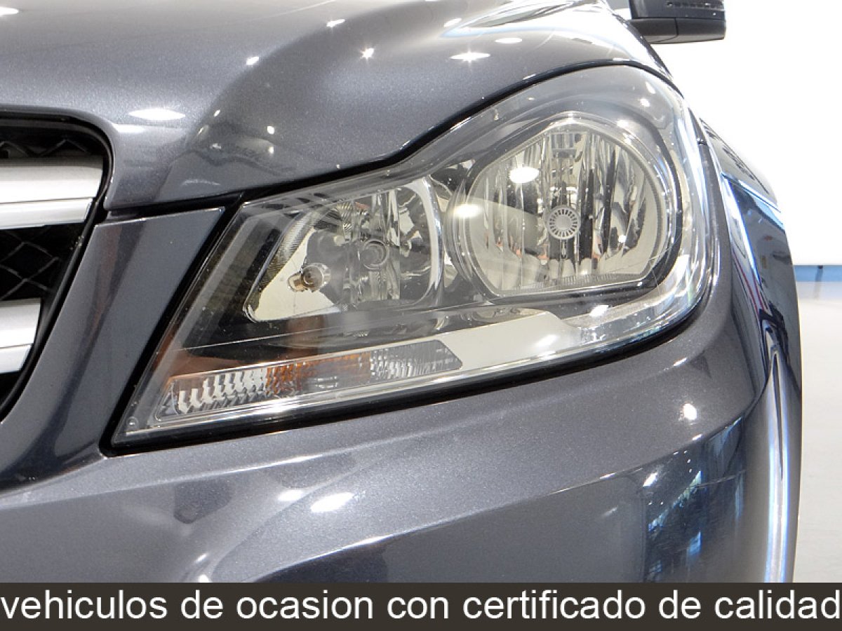 Foto Mercedes-Benz C 220 19