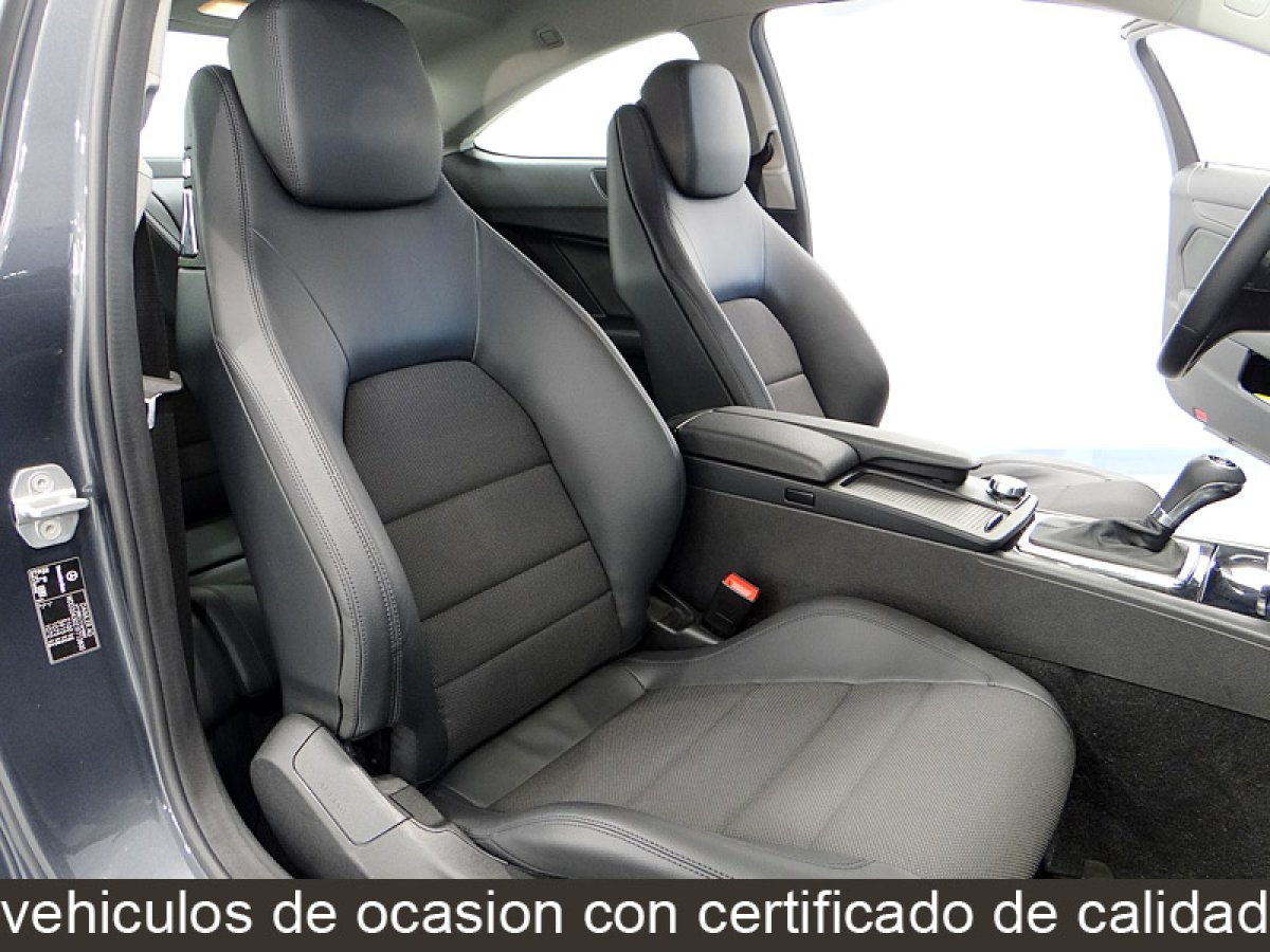 Foto Mercedes-Benz C 220 23