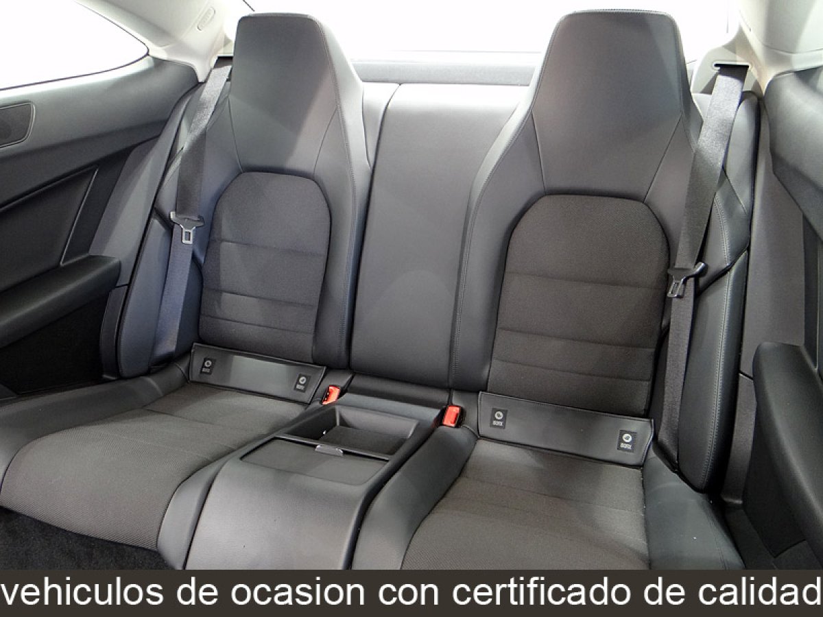 Foto Mercedes-Benz C 220 24