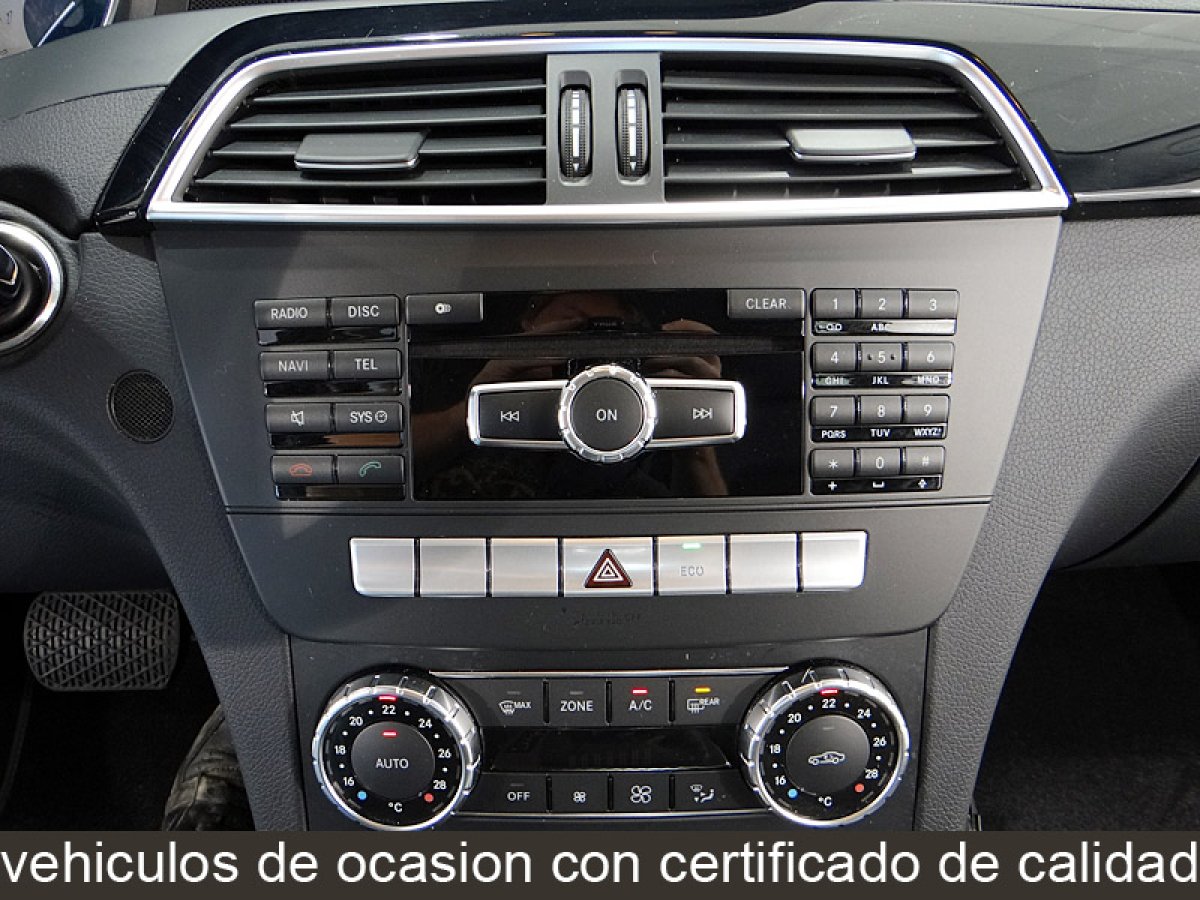Foto Mercedes-Benz C 220 28