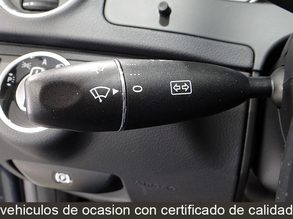 Foto Mercedes-Benz C 220 32